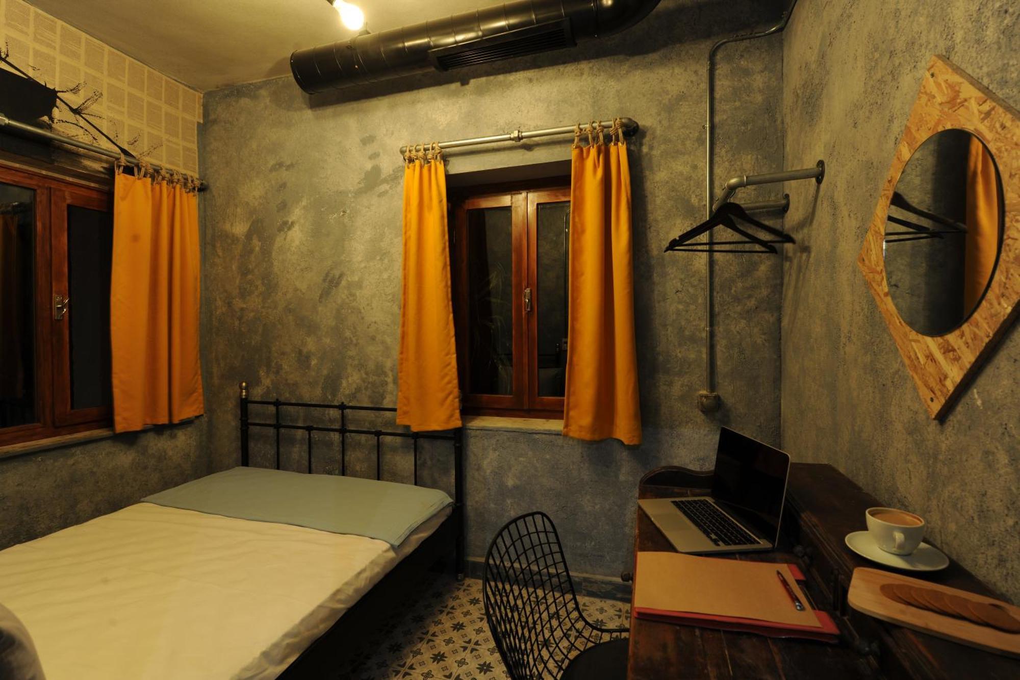 Role Street Hostel Antalya Room photo